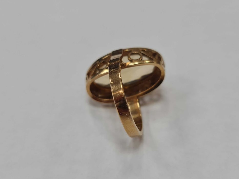 Złoty pierścionek/ 585/ 8.40 gram/ R16/ Chryzolit/ praca ręczna