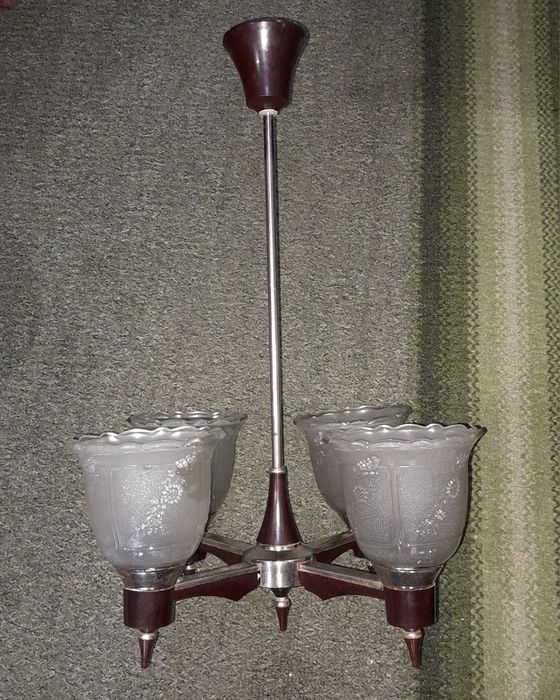 Люстра на 4 плафони