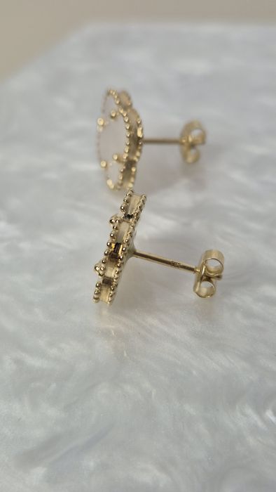 Nowe złote kolczyki typu VanCleef koniczynka masa perłowa wkręty 585