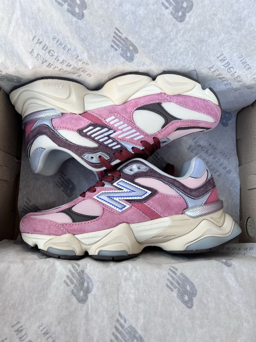 Кросівки жіночі New Balance 9060 Cherry Blossom Pack Mineral Red