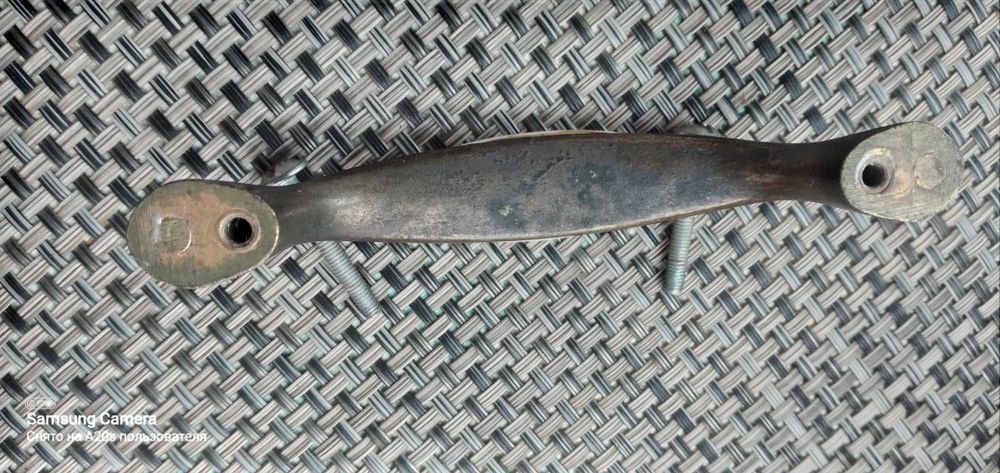 Латунна ручка  .