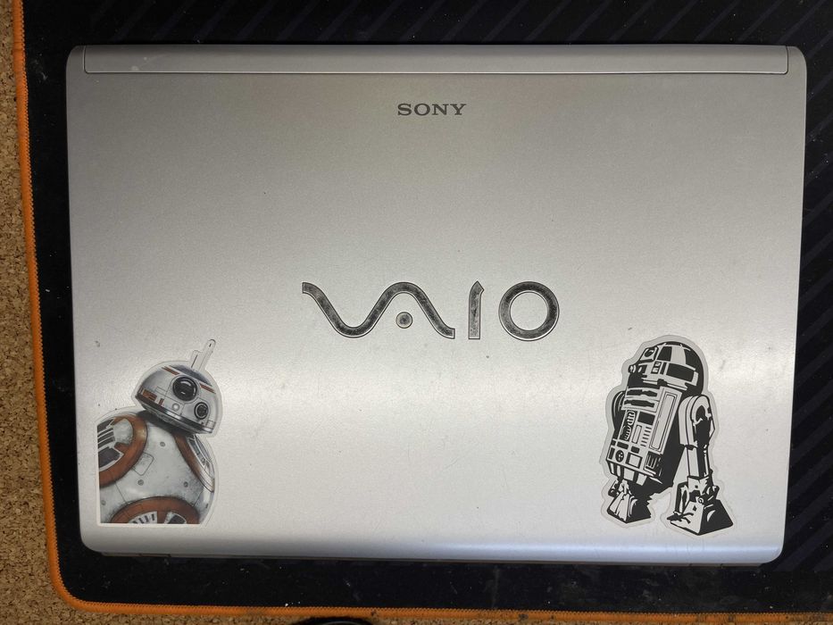 Portatil Sony VGN-SR29XN / 1TB / 4GB / Centrino 2 - NAO INICIA