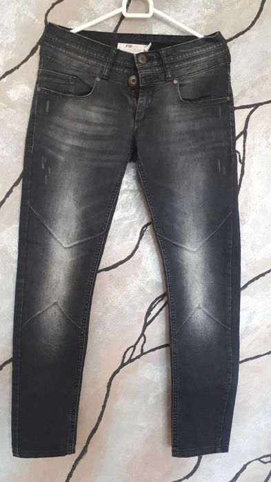 Spodnie jeans FB SISTER rozm. 28