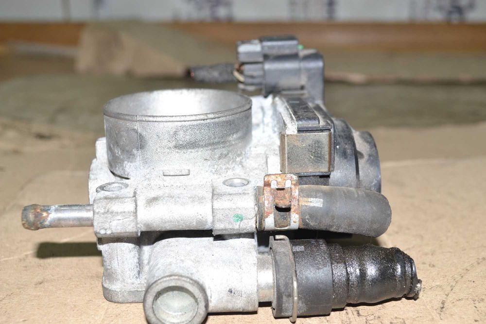 Дросельна заслонка Opel Astra G Zafira B, Opel Astra 1,6 16V 055559227