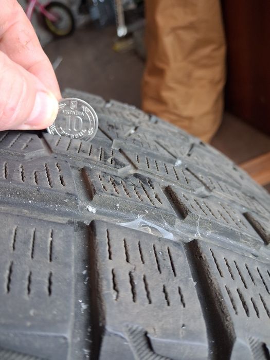 Зимова гума 255/55/18