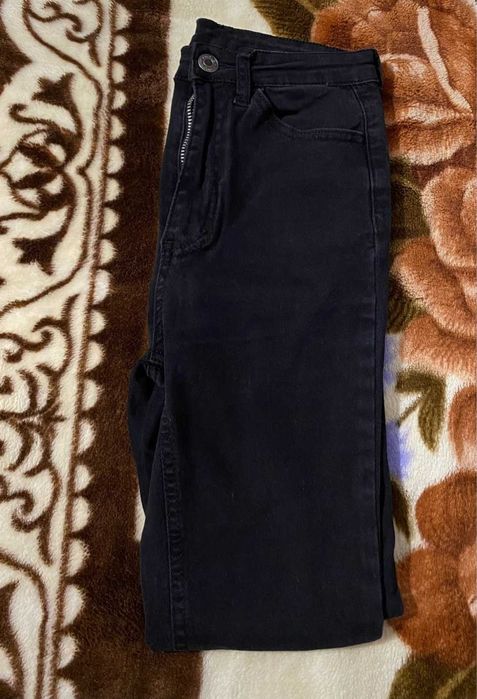 Spodnie czarne shein rozmiar 34 stan bardzo dobry 10% rabatu