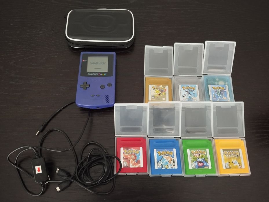 Conjunto Gameboy Color roxo 7 jogos Pokémon cabo link carregador e bolsa de proteção