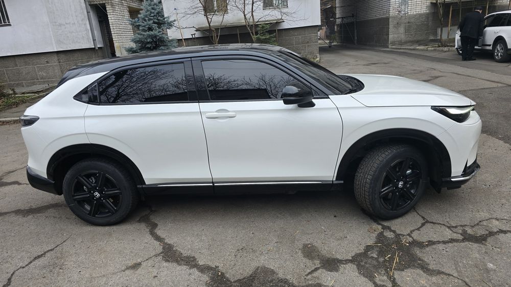 Продам Honda ens1 2024г 40т км , белая, с салона, черная крыша,