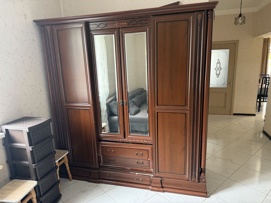 Шкаф с дерева!!!