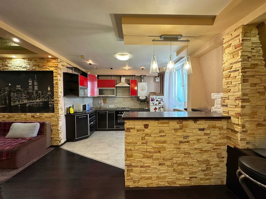 Продаж 3к квартири 90м². ДВОРІВНЕВА. З МЕБЛЯМИ та ТЕХНІКОЮ. ID:842