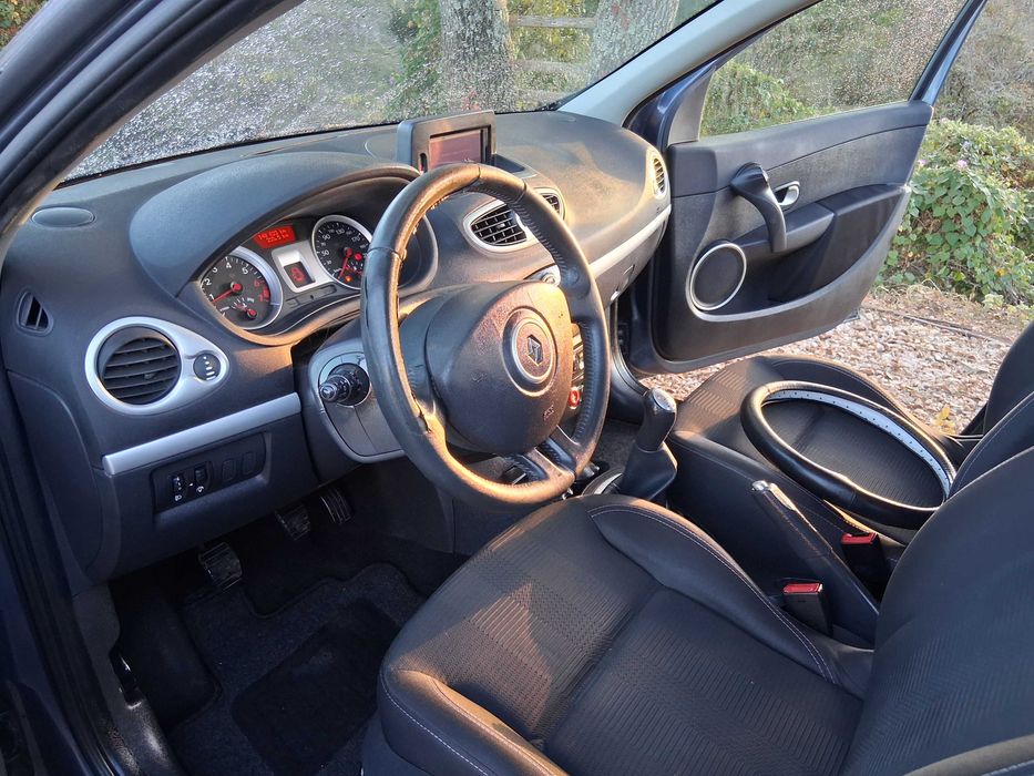 Renault clio c/ 140.623 Km de Maio 2010