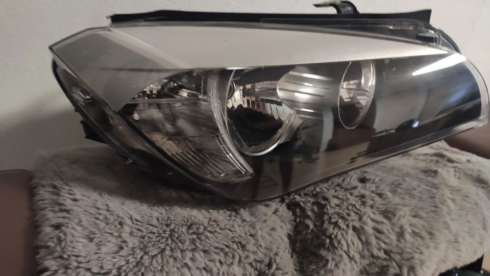 Farol direito halógenio BMW X1 E84 original