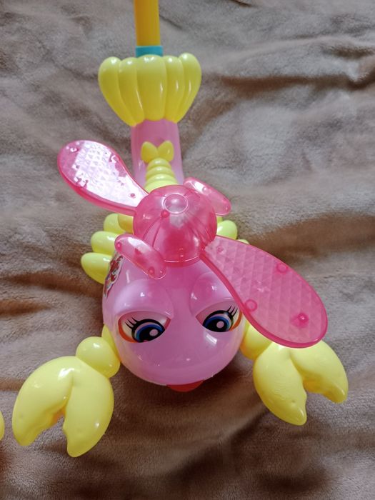 Дитяча каталка на паличці