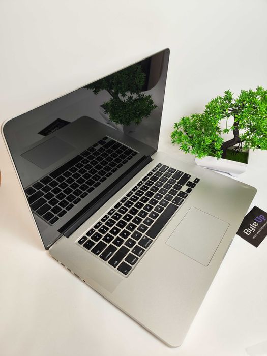 Apple MacBook Pro 15 A1398 Mid 2015 i7/16GB/256GB SSD NOWA BATERIA