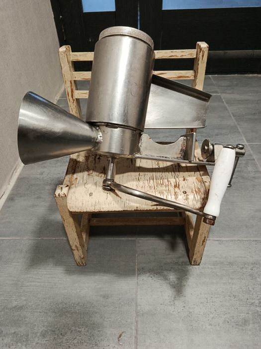 Продам соковыжималку из нержавейки