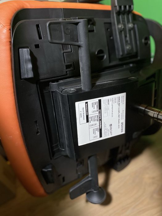 Fotel biurowy premium VERIS NET 111SFL MET P54PU ECO