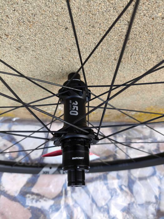 Rodas DT Swiss XR 1700 Spline 25