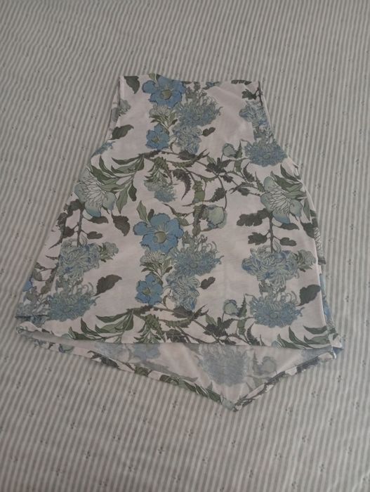 Top floral da salsa