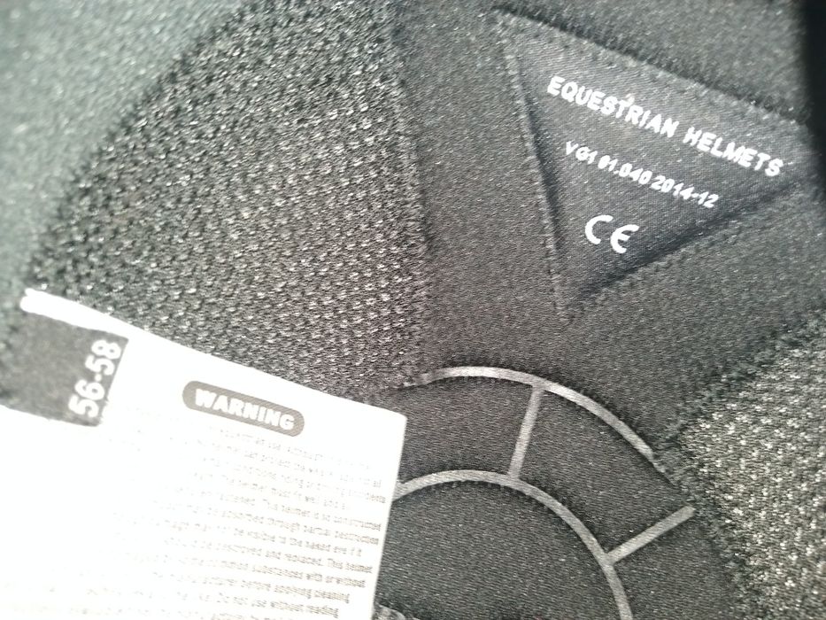 Kask jeździecki, toczek, 60 zł.