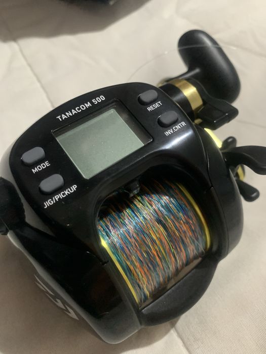 Carrinho pesca Daiwa tanacom 500