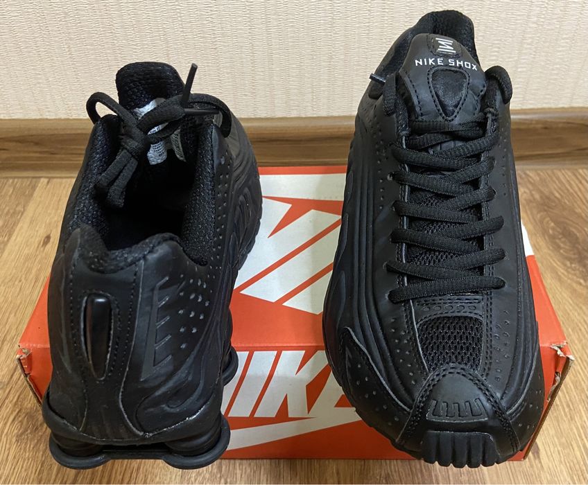 Кросівки Nike Shox R4 BG