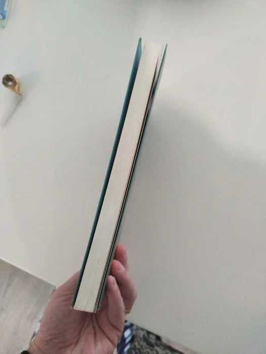 Livro Danças e contradanças de Joanne Harris.