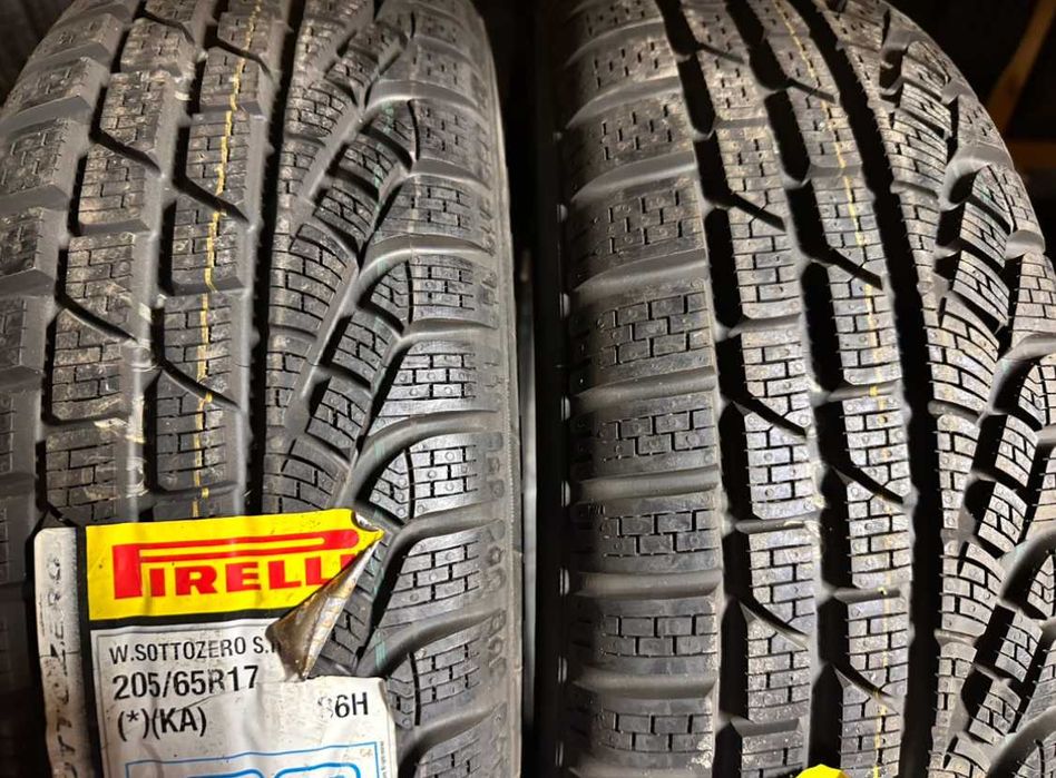 Шини зима нові 205/65R17 PIRELLI SOTTOZERO WINTER 210 2шт 8,5+мм