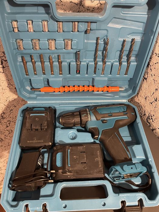 Шуруповерт макіта 24в з 2 аккумуляторами