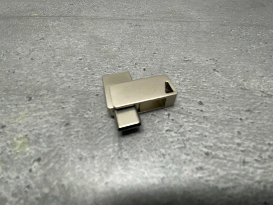 Флеш накопичувач 16Гб Type-C/USB нова