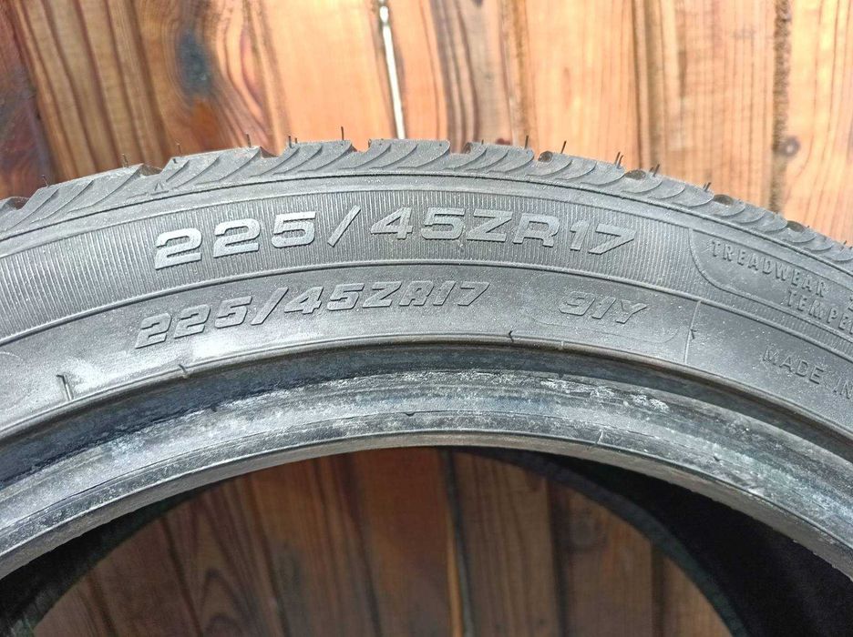 Продам колеса 225/45/17
