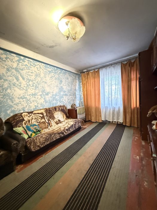 Продаж 2 ком. Черемушки р-н ЦНАПА