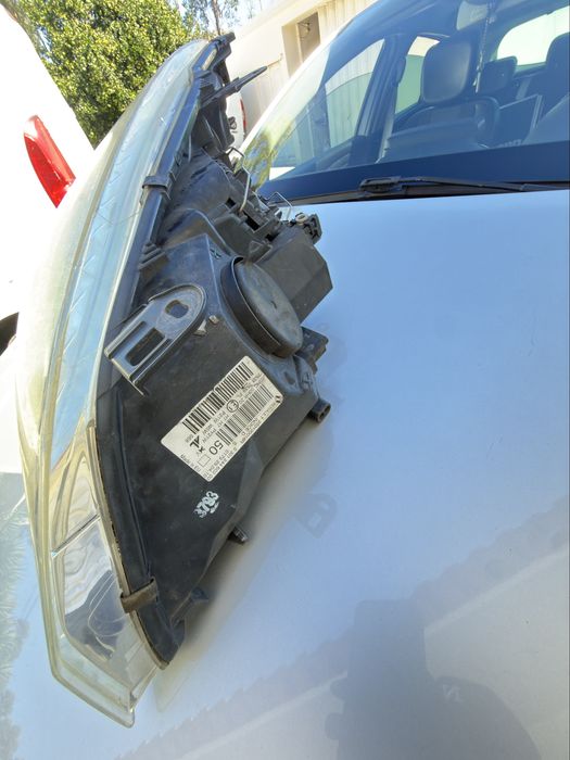Ótica  Renault Megane 3, lado Direito