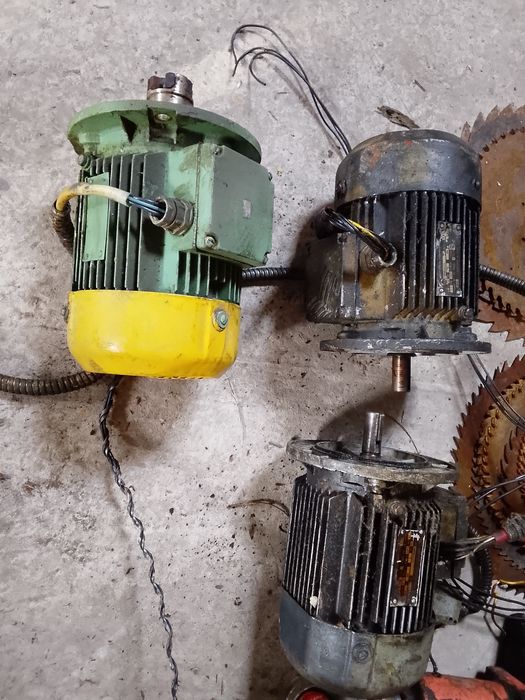 Продам электродвигатель 2.8 кВт