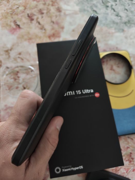 Xiaomi 15 Ultra 512GB (c/garantia)