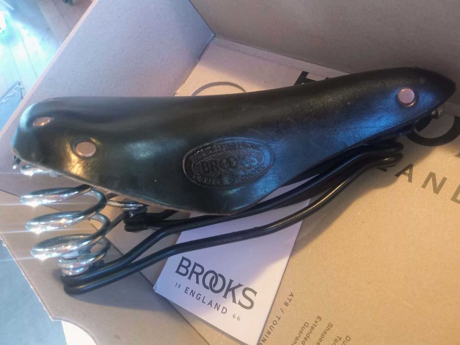 Brooks Champions S  - Selim em Couro