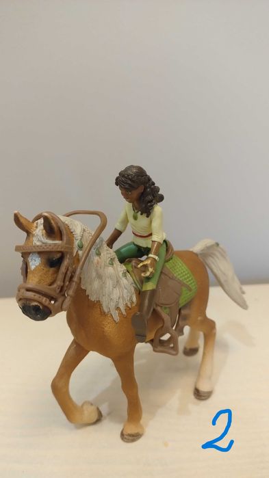 Trzy przyjaciółki z końmi z Horse Club Schleich