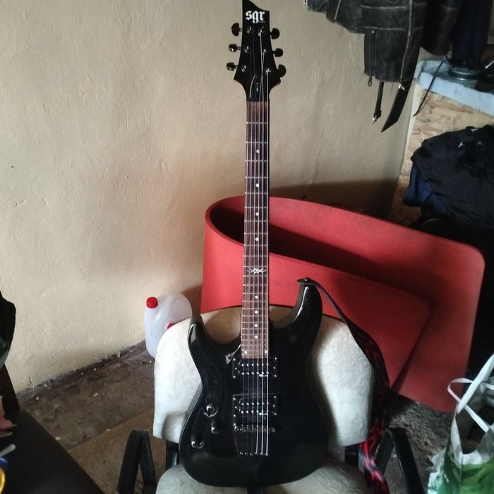 750zł.SHECTER C-1Premium LEWORęczna