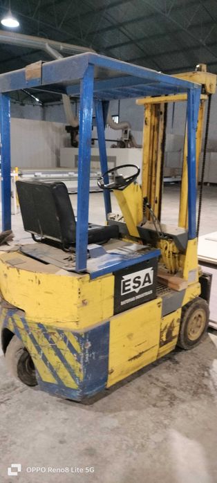 Empilhador Elétrico