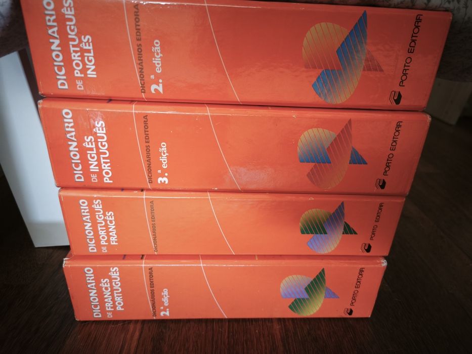 Vendo dicionários