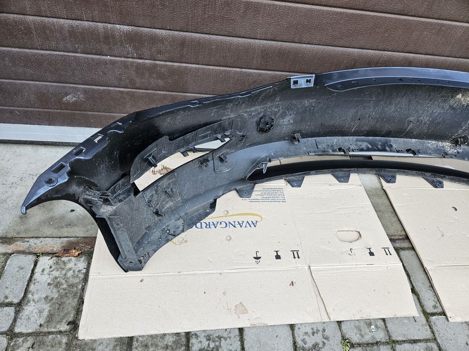 Бампер передній Tesla Model 3 2017-2023р.