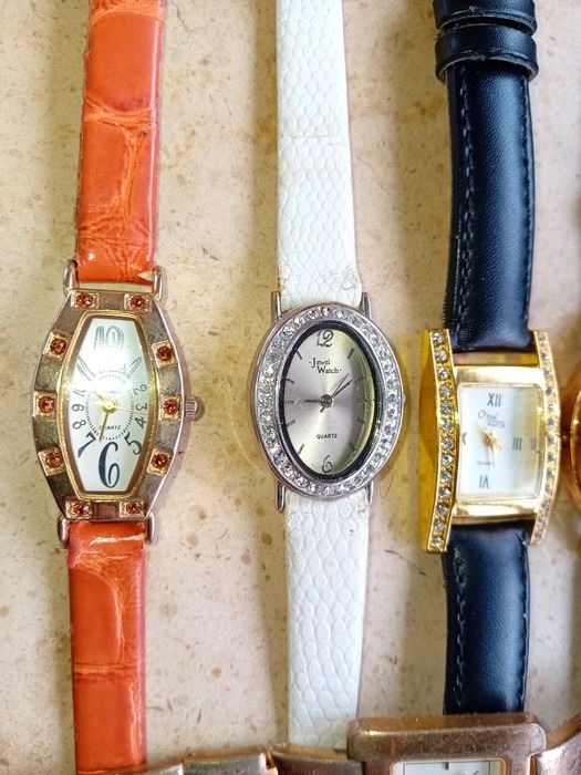 Conjunto de 7 Relógios Diversos