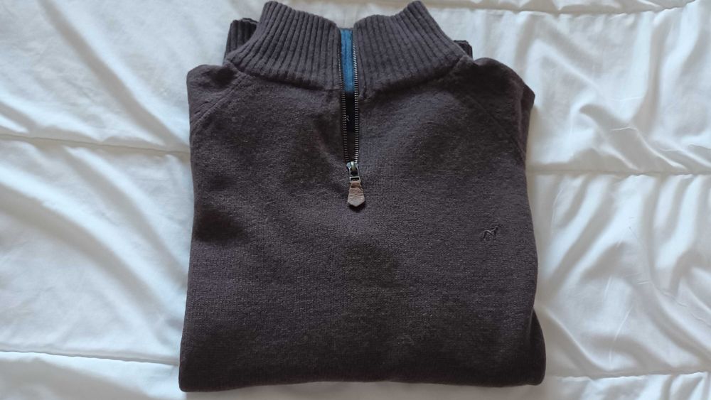 Camisola de lã da Sacoor