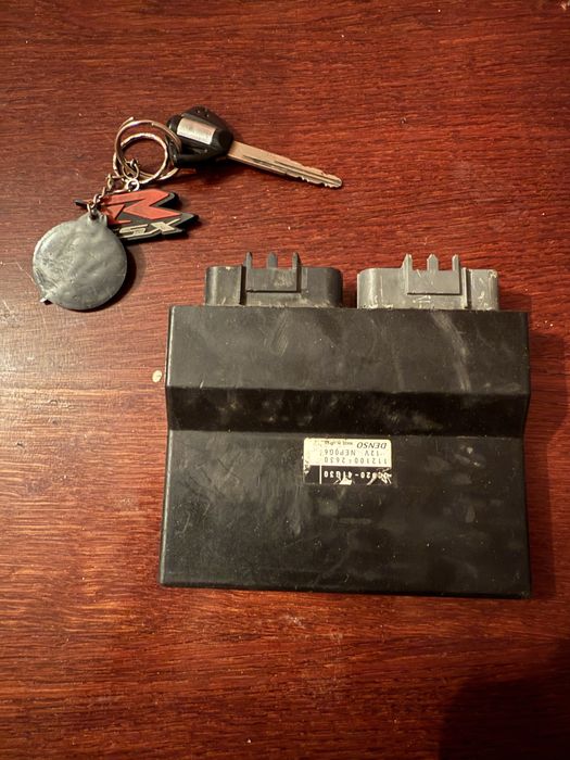 Блок управлінн Suzuki gsx-r 1000 k5