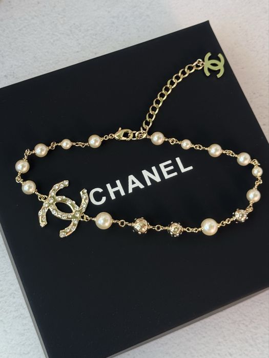Кольє та чокери chanel нові, з камінням та перлинками