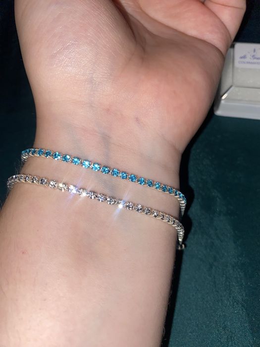 Новий набір браслетів на руку