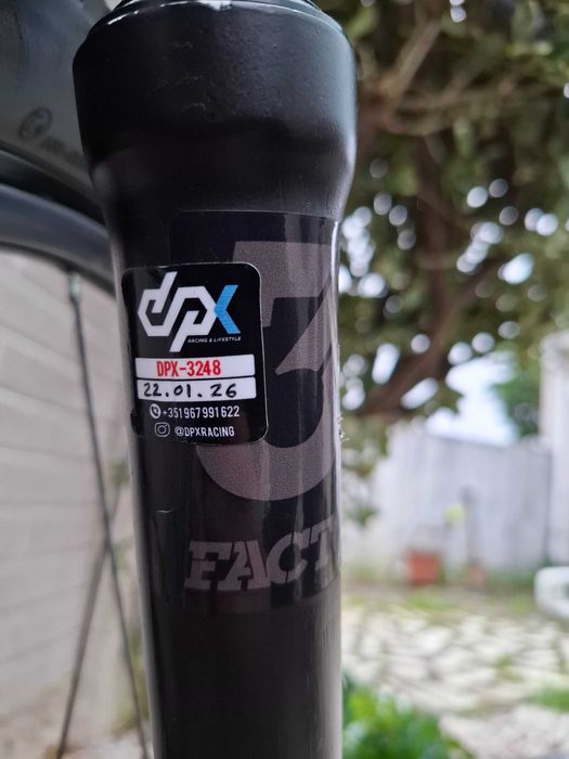 Bicleta BTT carbono 27,5