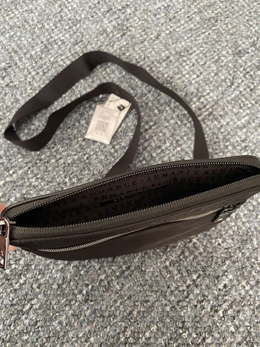 Сумка через плече Armani Exchange
