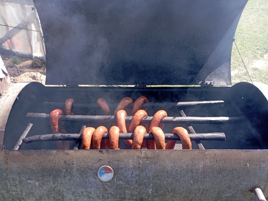 Wędzarnia grill na kołach