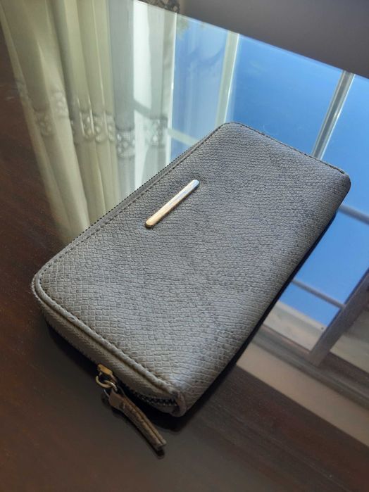 Carteira bolsa mala primark | porta moedas creme padrão cobra |dourado