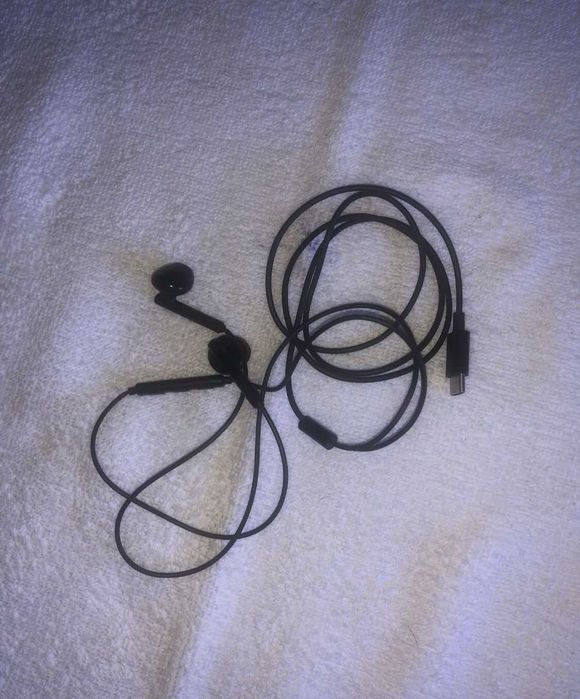 3 Auriculares Bluetooth s/fio Magnéticos- Preto